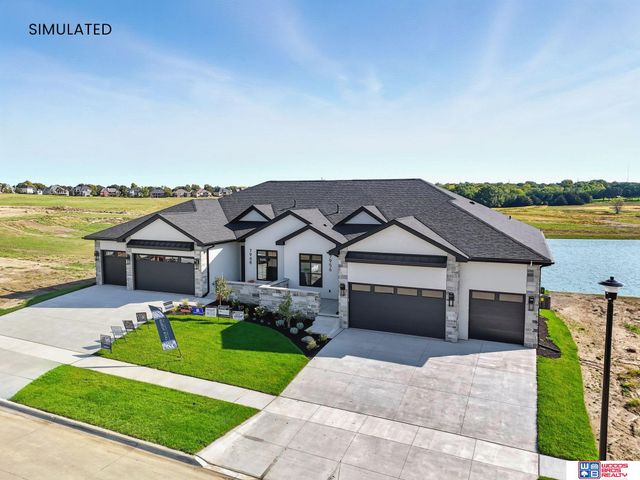 8032 S 43rd Street, Lincoln, NE 68516