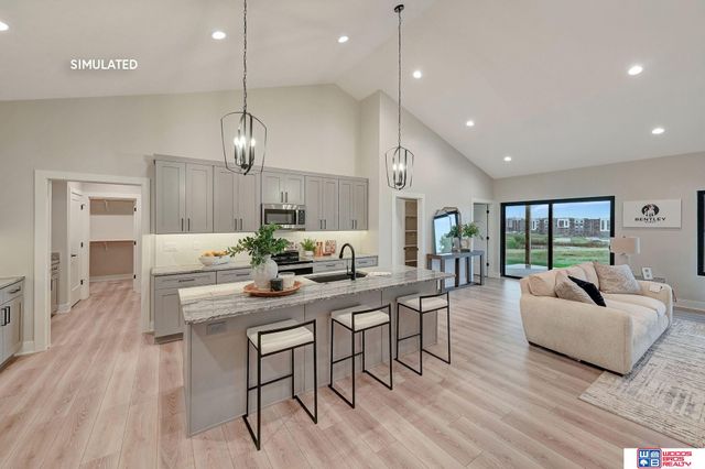8032 S 43rd Street, Lincoln, NE 68516