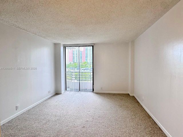 3300 NE 191st St 516, Aventura, FL 33180