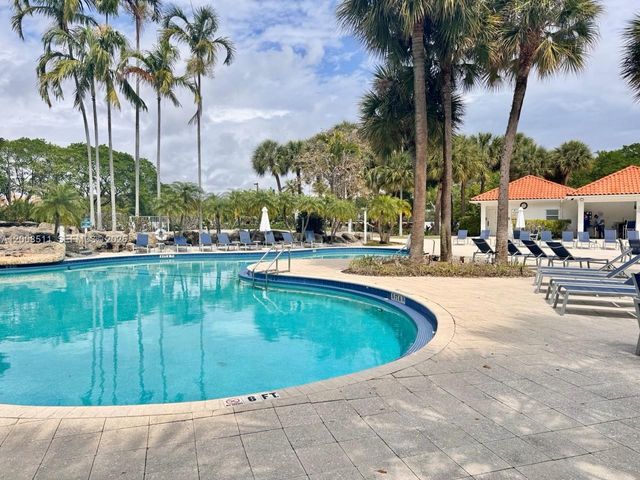 3300 NE 191st St 516, Aventura, FL 33180