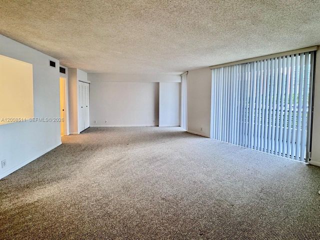 3300 NE 191st St 516, Aventura, FL 33180