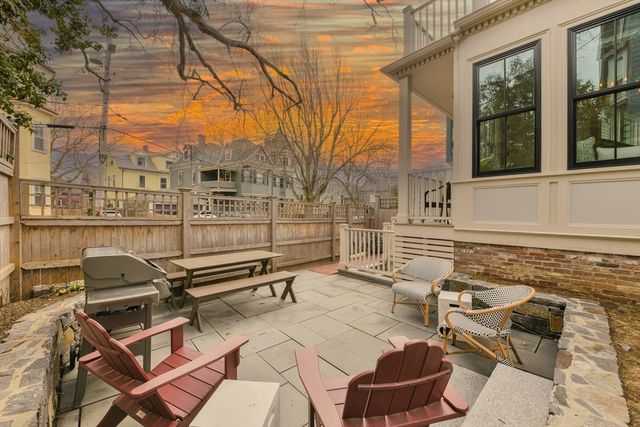 39 Hammond Street 2, Cambridge, MA 02138