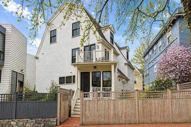 39 Hammond Street 2, Cambridge, MA 02138