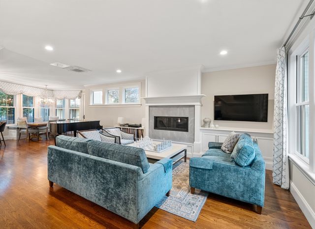 39 Hammond Street 2, Cambridge, MA 02138