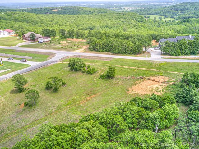 33 Catalina Boulevard, Sperry, OK 74073