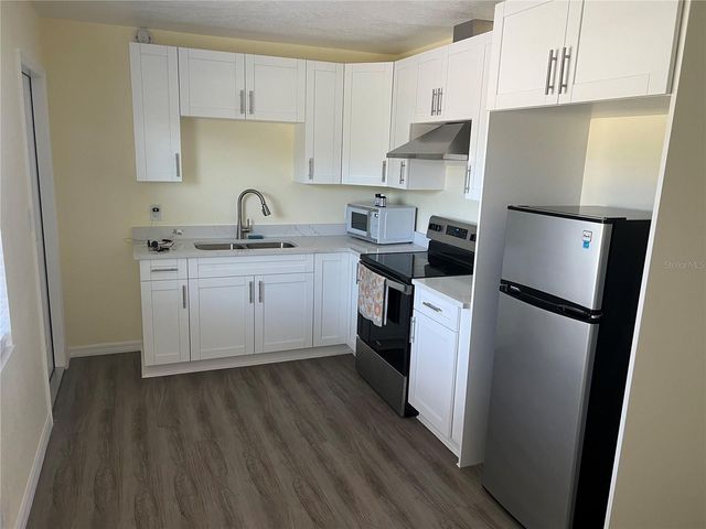 1433 S BELCHER ROAD B7, Clearwater, FL 33764