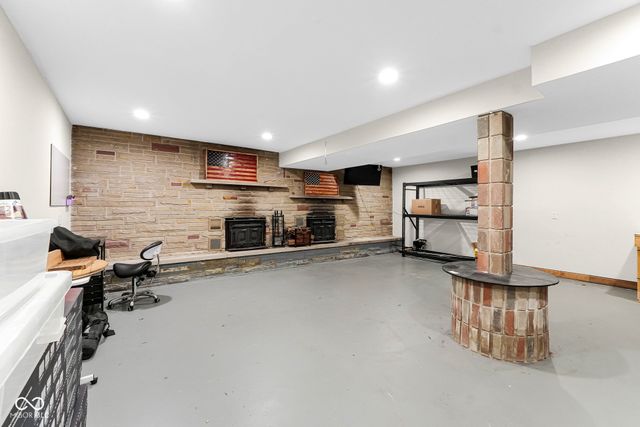823 W 200 N, Greenfield, IN 46140