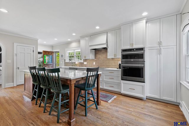 2809 Woodsdale Boulevard, Lincoln, NE 68502
