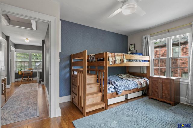 2809 Woodsdale Boulevard, Lincoln, NE 68502