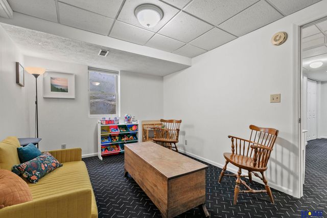 2809 Woodsdale Boulevard, Lincoln, NE 68502