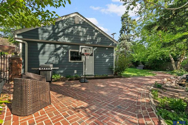 2809 Woodsdale Boulevard, Lincoln, NE 68502