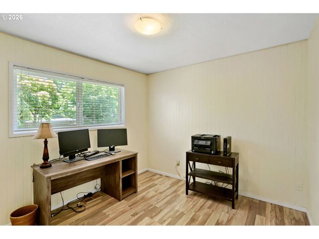 8735 Sw 75TH Ave, Portland, OR 97223