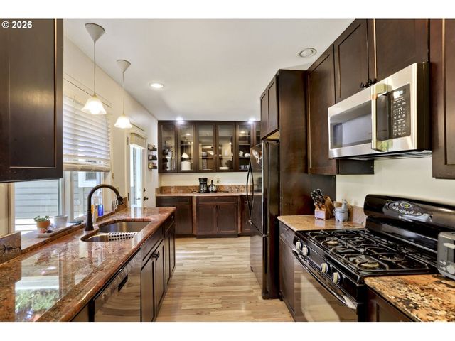 8735 Sw 75TH Ave, Portland, OR 97223