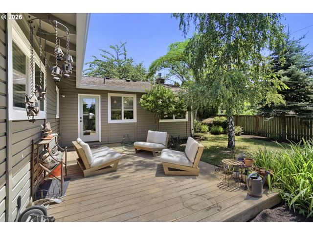 8735 Sw 75TH Ave, Portland, OR 97223