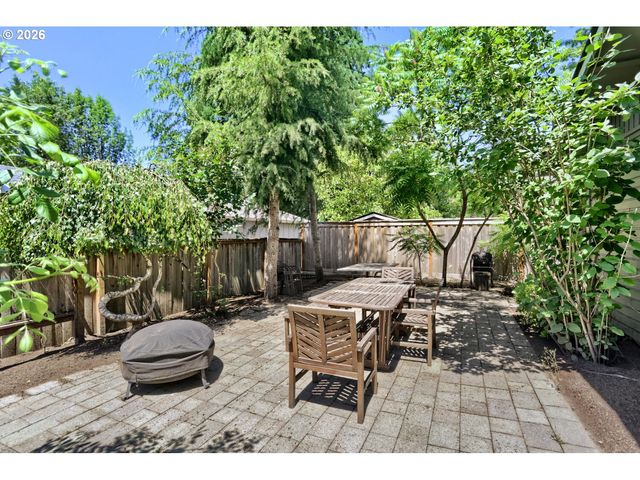 8735 Sw 75TH Ave, Portland, OR 97223