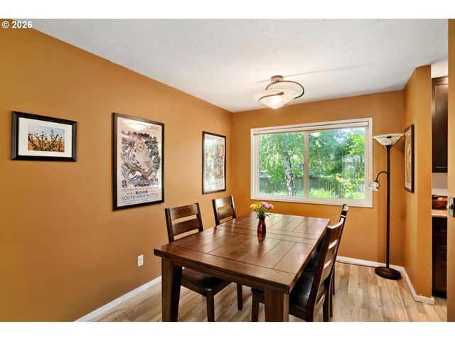 8735 Sw 75TH Ave, Portland, OR 97223