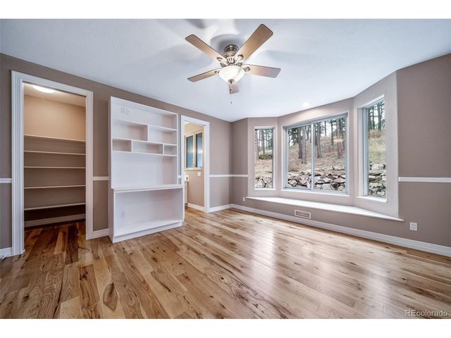 4336 Mohawk Dr, Larkspur, CO 80118