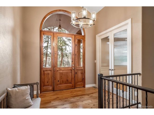 4336 Mohawk Dr, Larkspur, CO 80118
