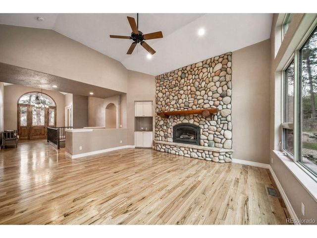 4336 Mohawk Dr, Larkspur, CO 80118