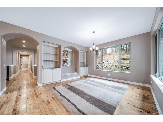 4336 Mohawk Dr, Larkspur, CO 80118