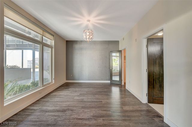 8925 West Flamingo Road 111, Las Vegas, NV 89147