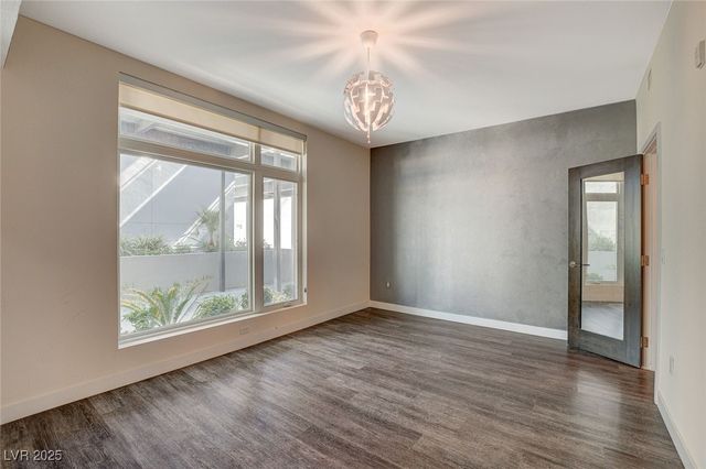 8925 West Flamingo Road 111, Las Vegas, NV 89147