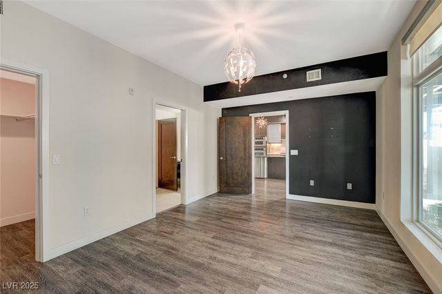 8925 West Flamingo Road 111, Las Vegas, NV 89147