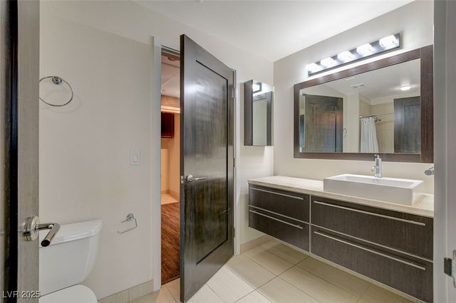 8925 West Flamingo Road 111, Las Vegas, NV 89147