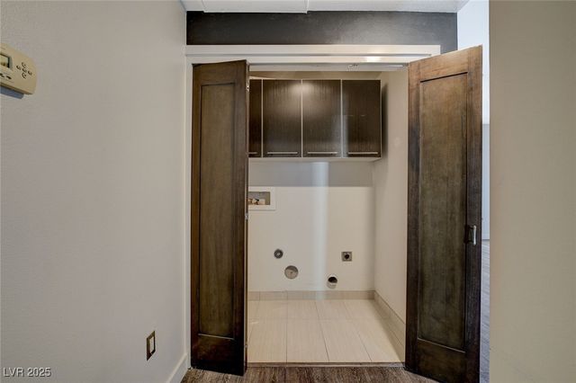 8925 West Flamingo Road 111, Las Vegas, NV 89147