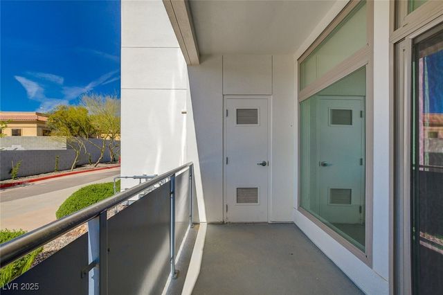 8925 West Flamingo Road 111, Las Vegas, NV 89147