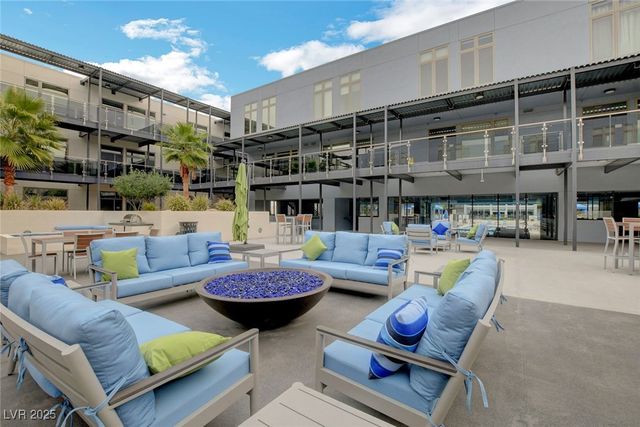 8925 West Flamingo Road 111, Las Vegas, NV 89147