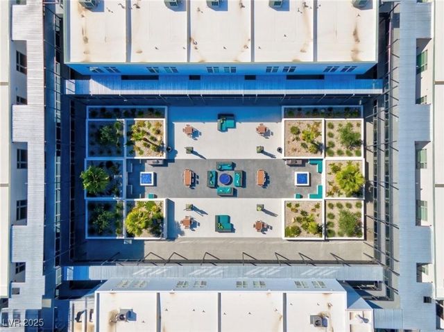 8925 West Flamingo Road 111, Las Vegas, NV 89147