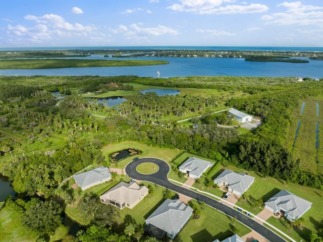 6590 Barbados Court, Vero Beach, FL 32967