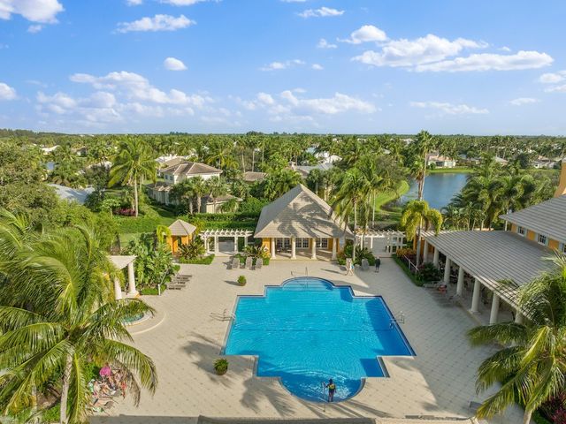 6590 Barbados Court, Vero Beach, FL 32967