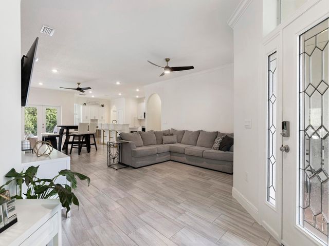 6590 Barbados Court, Vero Beach, FL 32967