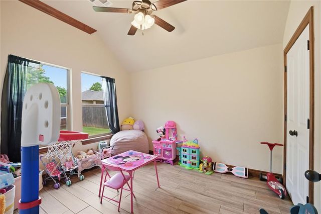 505 Pinewood Drive, Moore, OK 73160