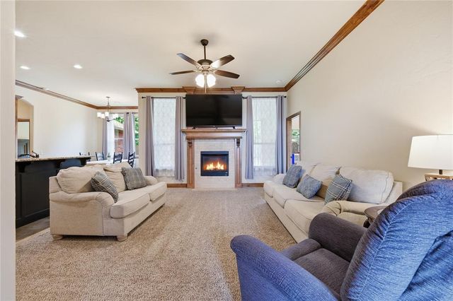 505 Pinewood Drive, Moore, OK 73160
