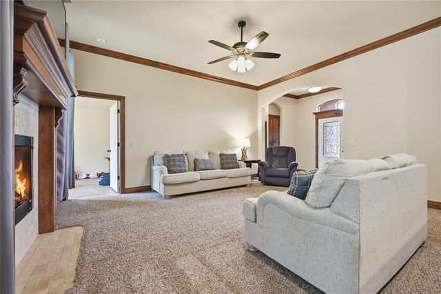 505 Pinewood Drive, Moore, OK 73160
