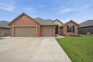 505 Pinewood Drive, Moore, OK 73160