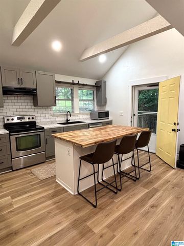 2230 MOUNTAIN VIEW ROAD, Birmingham, AL 35210