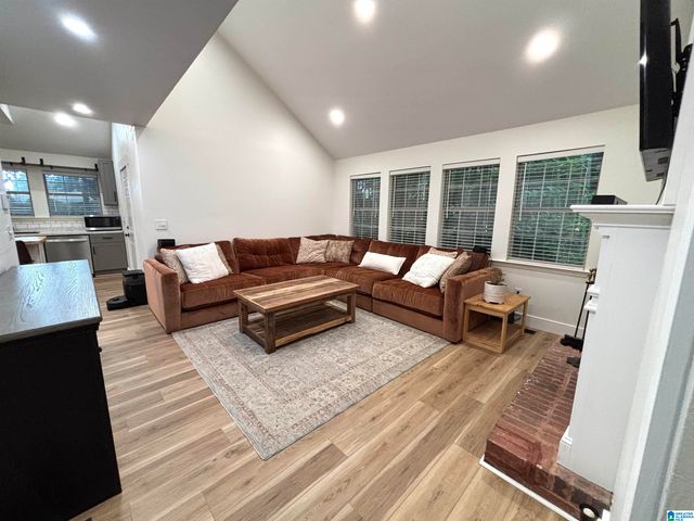 2230 MOUNTAIN VIEW ROAD, Birmingham, AL 35210