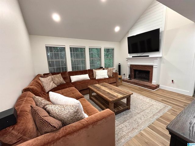 2230 MOUNTAIN VIEW ROAD, Birmingham, AL 35210