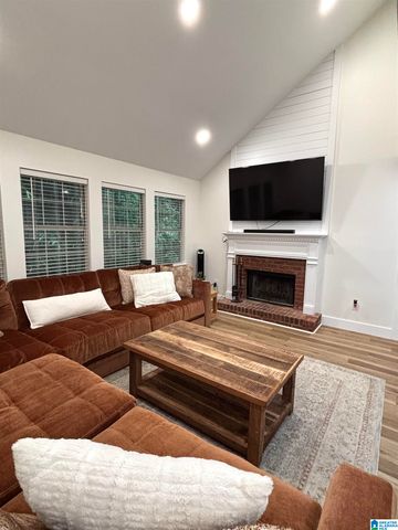 2230 MOUNTAIN VIEW ROAD, Birmingham, AL 35210