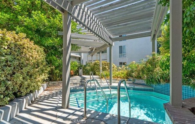 20134 Leadwell Street 159, Winnetka, CA 91306