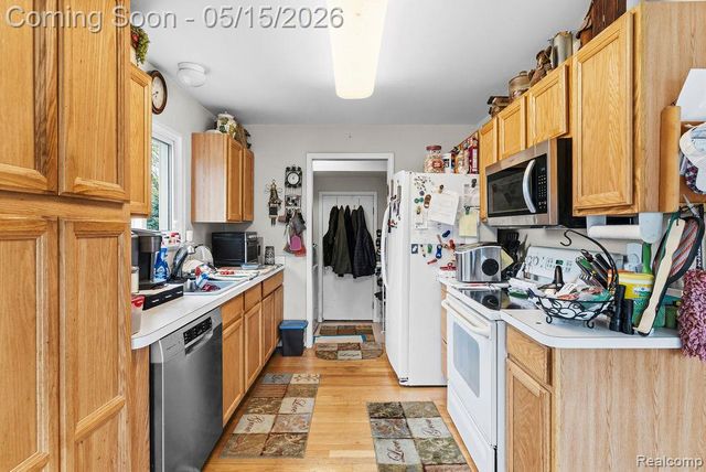 4713 Desert Bridge Court, Highland Charter Township, MI 48356