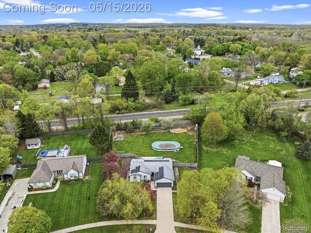 4713 Desert Bridge Court, Highland Charter Township, MI 48356