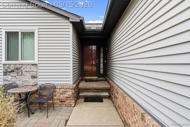 4713 Desert Bridge Court, Highland Charter Township, MI 48356