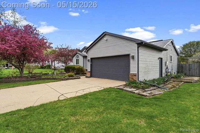 4713 Desert Bridge Court, Highland Charter Township, MI 48356