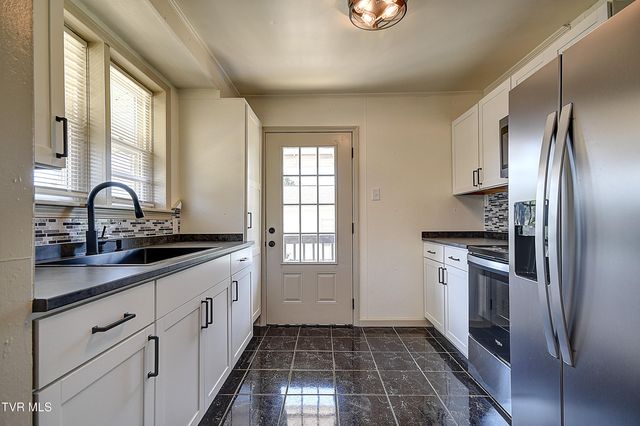 314 West 8th Avenue, Johnson City, TN 37604