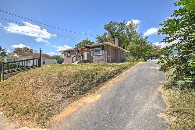 314 West 8th Avenue, Johnson City, TN 37604